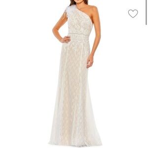 MAC DUGGAL Ostrich Feather & Lace One Shoulder Gown - Size 8
